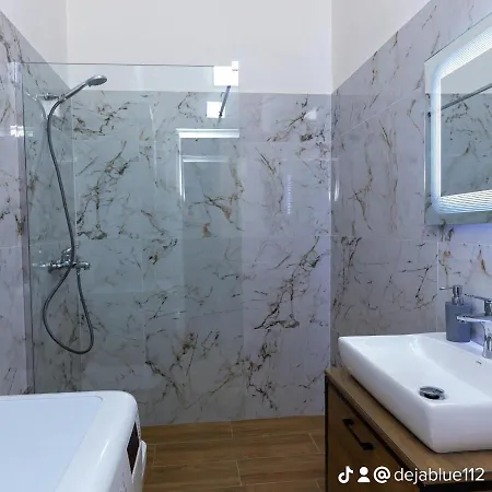 Deja Blue Villa Apartments * Vlore